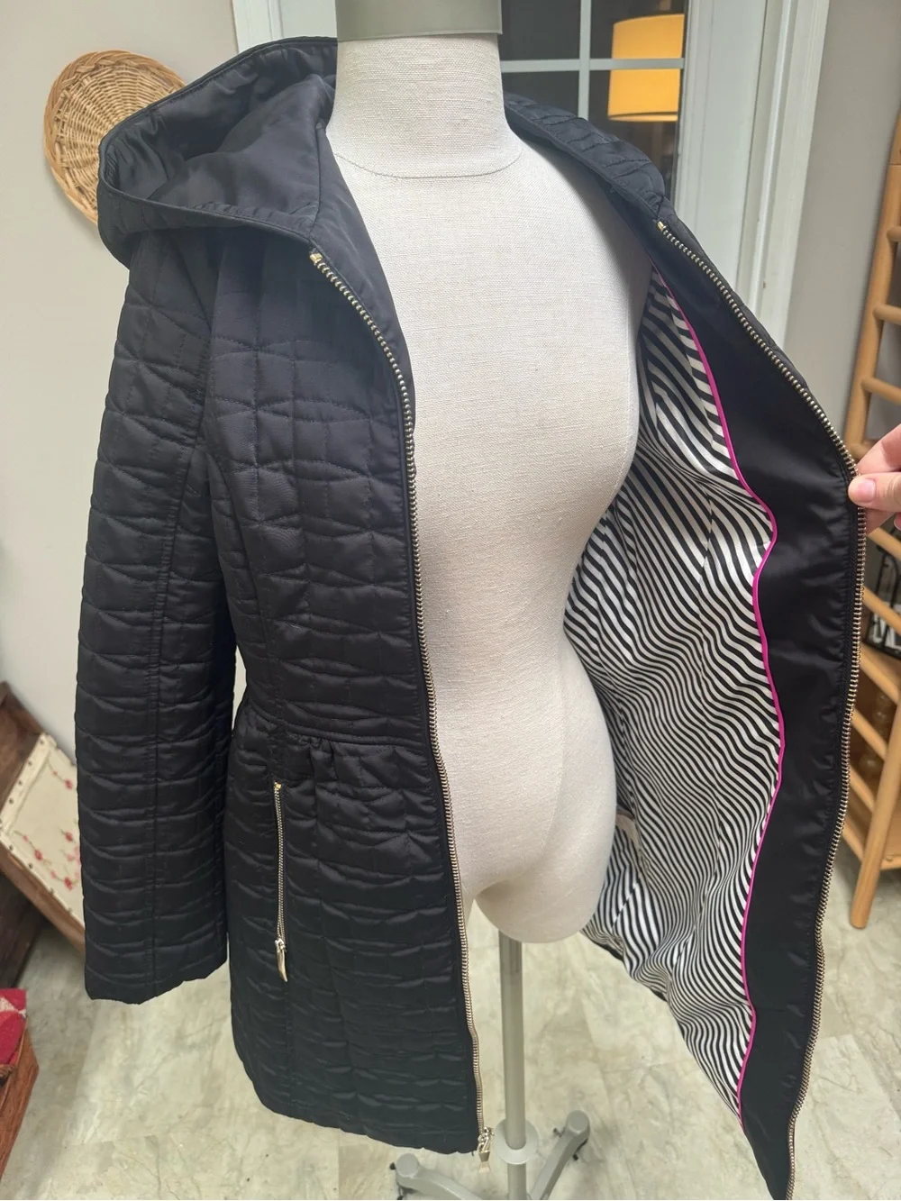 Kate Spade Black Quilted Hooded Puffer Coat Striped Lining Small